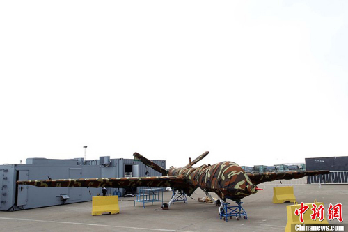 ����ǰ�Ɍ��麣��չ��չ��ģ�͵������o�˙C���ڽ��꺽չ���Ԍ��չ��11��8�գ�ԓ�C�ѽ�(j��ng)�M�b�ꮅͣ����չƺ�ϡ�ԓ��o�˙C���к����I(y��)���³ɶ��w�C�OӋ�о������ƣ�ԓ�C�b��һ�_100�R�������l(f��)�әC���߂�ȫ����ƽ݆ʽ�𽵺��w��������������w�����_1100�������m(x��)���r�g��20��С�r���ɔy�����N�ɲ졢��������/�y�ࡢ��ӌ����O�估С�Ϳյش���������Ɉ�(zh��)�бO(ji��n)ҕ���ɲ鼰���ع����΄յ��΄գ�Ҳ�����ھS��(w��n)�����֡�߅��Ѳ߉�ȡ�犷� �z �DƬ��Դ��CFPҕ�X�Ї� 