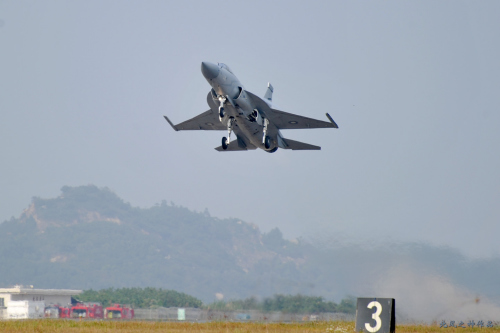 ���n������C