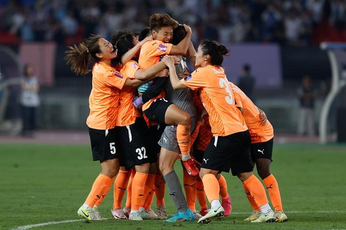 武漢女足獲得首屆女足亞冠聯賽冠軍