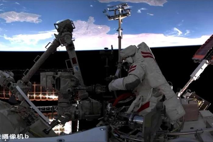 神舟二十號航天員乘組圓滿完成第二次出艙活動