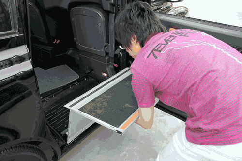 20�fԪ�ĳ���܇���Ϻ�Ӣ��TX4�׼Ҍ��� ��܇֮��