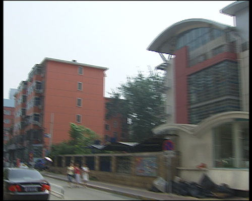 �D3���A��Έ@21̖�ǣ����׺��Ƕ�����P���С��У�@�����Ǿ��x��С�����һ���Ƿ������@���Ƿ���Ȼ���ǌW�^��