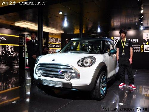 С̖��ڣ�MINI Coupe܇�ͷ��m�˸��װl ��܇֮��