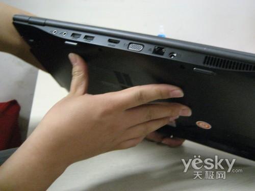 �p���aƷ������܊ �A�TUX50�־�8200Ԫ�_�u