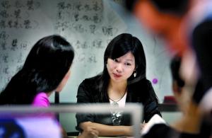 ǧ�f�������H�Ɍ�����1500����Ů�Ԉ���(�M�D)