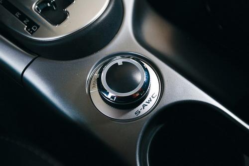 ���m���ء�����ԇ�{�����T�՚WƷ��SUV