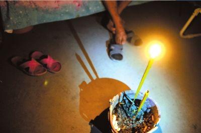 26�գ��Jɽ�h���T�l¡�d����񏈵����ڎ������cȼ��T�����������ڵ����в������y�� ���A��l 