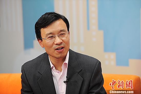 權(quán)威專家解析四中全會(huì)決定:時(shí)政民生話題頻現(xiàn)亮點(diǎn)