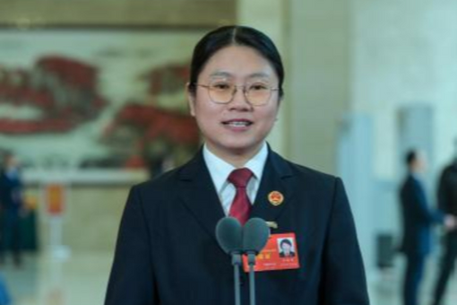 四川省人大代表尹鶴鳴：用愛與法律為未成年人撐起溫暖天空