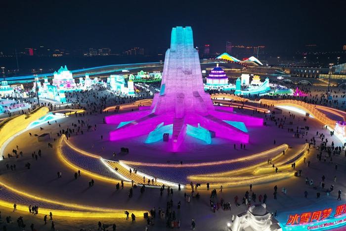 人氣爆棚！第26屆哈爾濱冰雪大世界開(kāi)園