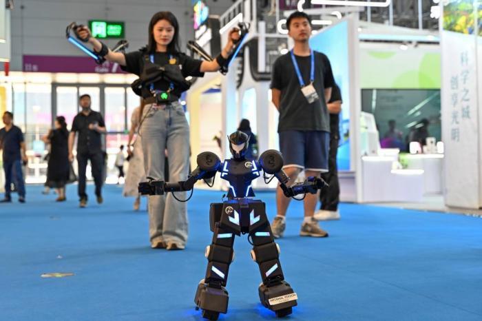 第二十一屆深圳文博會開幕 首次設立人工智能展區