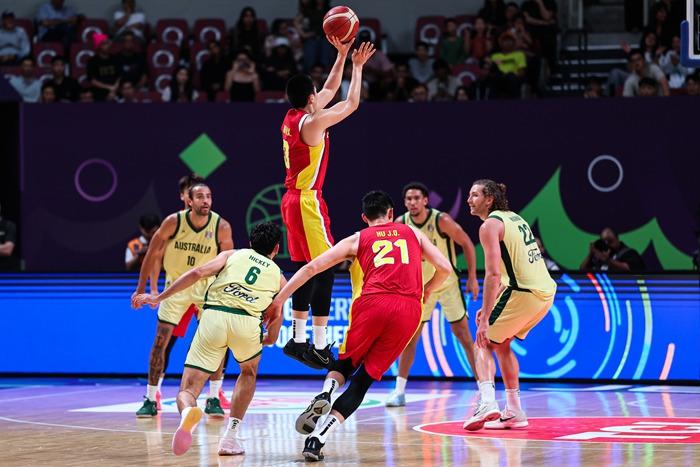 1分憾負澳大利亞隊 中國男籃獲得亞洲杯亞軍