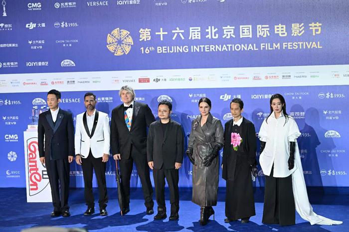 第十六屆北京國際電影節開幕入場儀式舉行